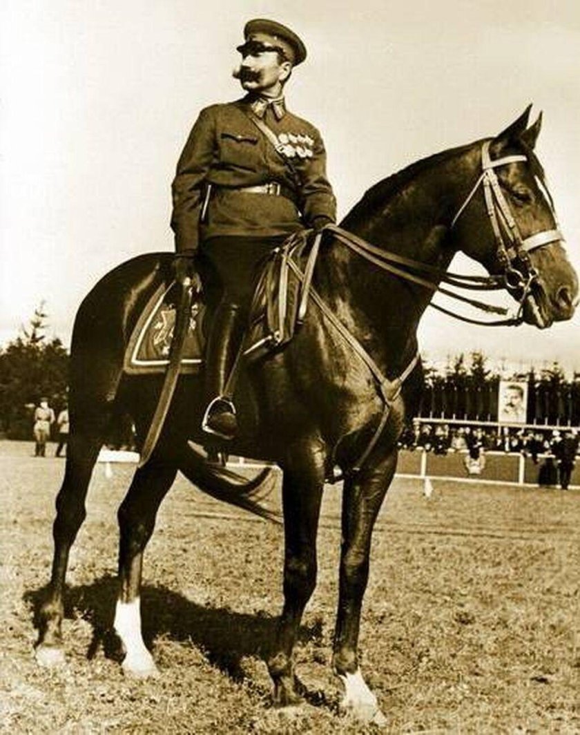 Буденный Семен Михайлович на коне