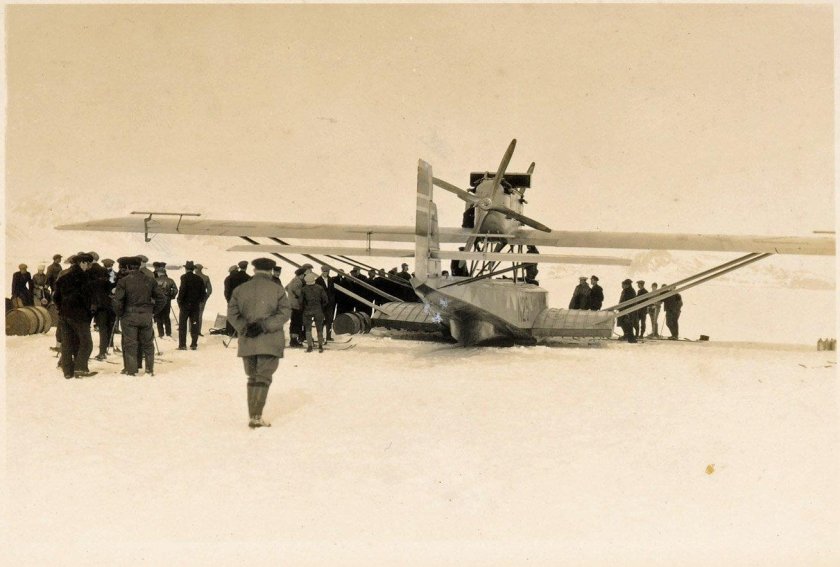 Руаль Амундсен гидроплан