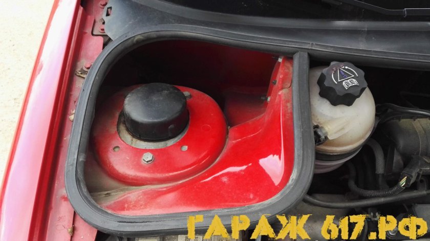 Пежо 206 правый стакан