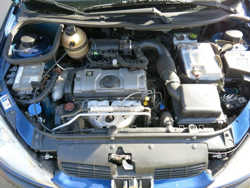 Peugeot 206 мотор 1.4