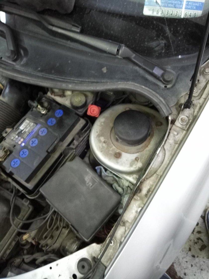 Пежо 206 кнопка аварийного отключения