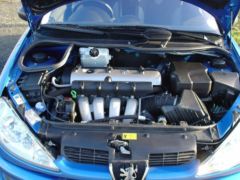 Пежо 206 мотор