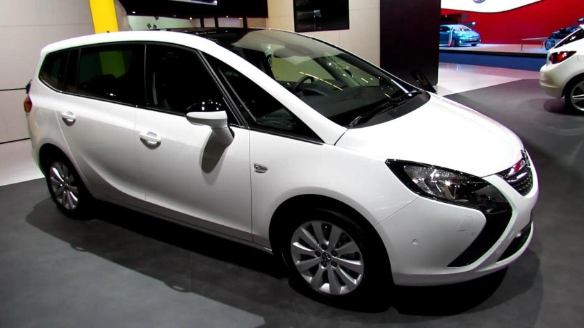 Opel Zafira Tourer 2013