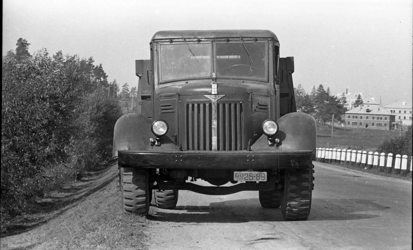 МАЗ 200 самосвал