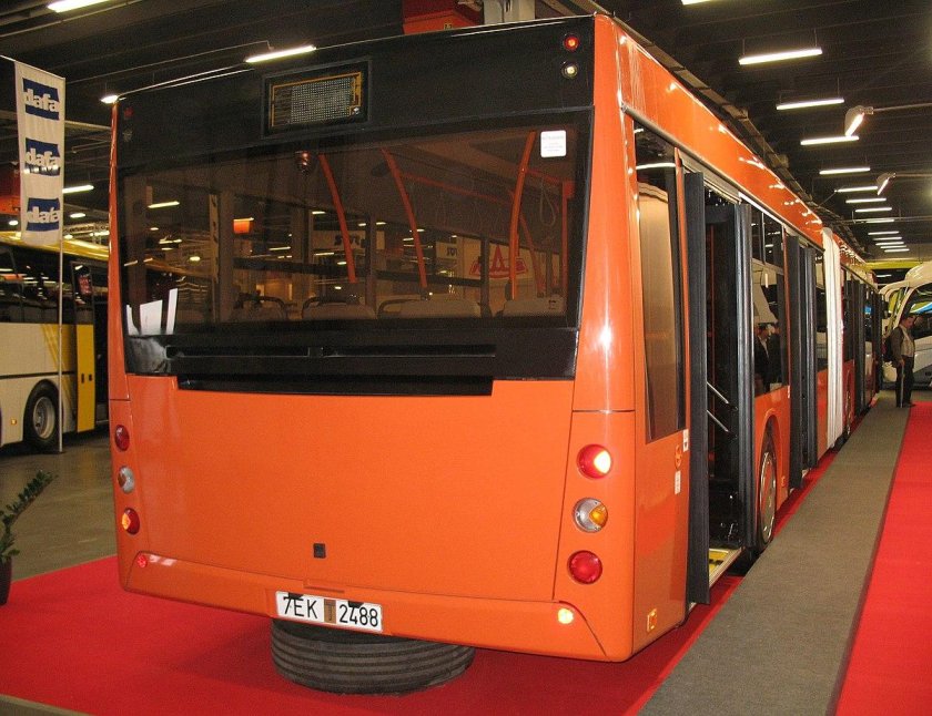 МАЗ-203 автобус оранжевый