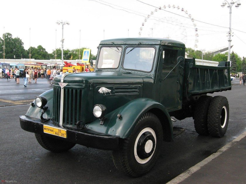 МАЗ 200 МАЗ 205