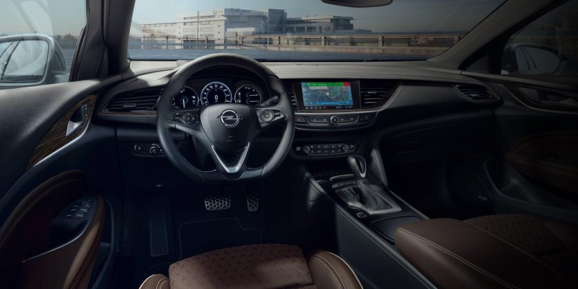 Opel Insignia 2021
