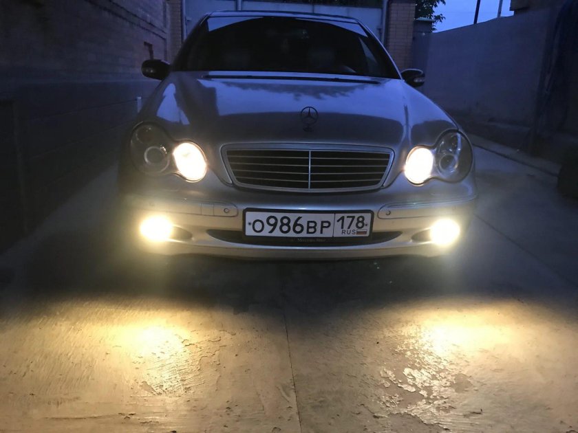 Светодиодные ПТФ Mercedes w203