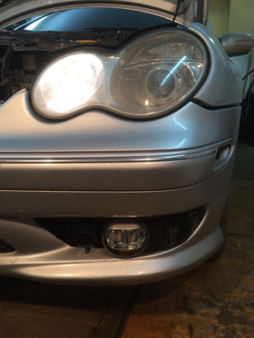 Led туманки Мерседес w 203