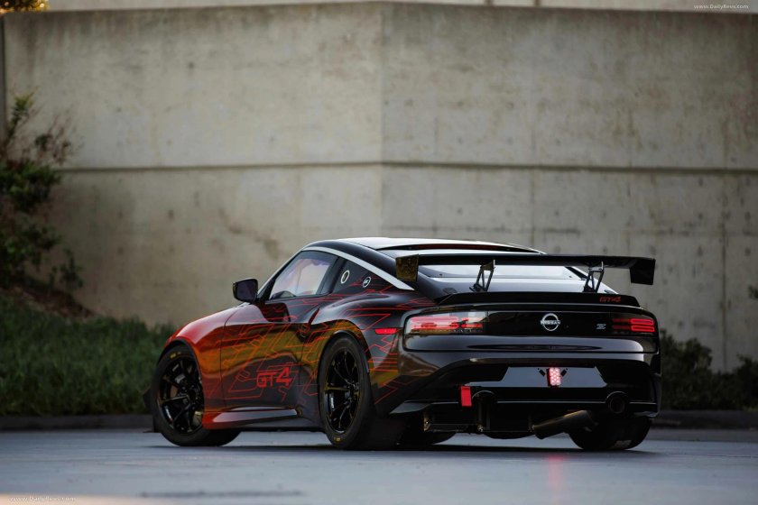 Nissan z gt4 2023