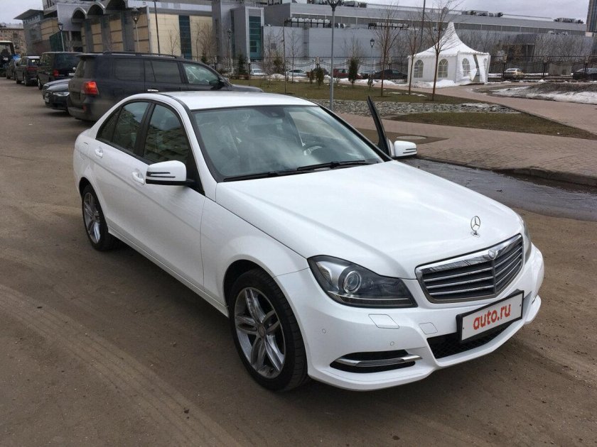 Мерседес с180 2013