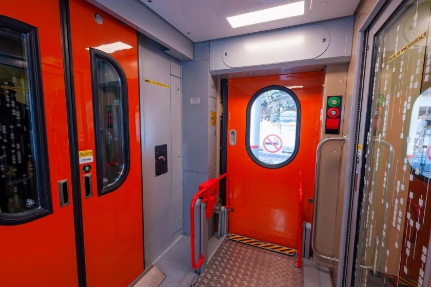 Фирменный Южный Урал плацкарт