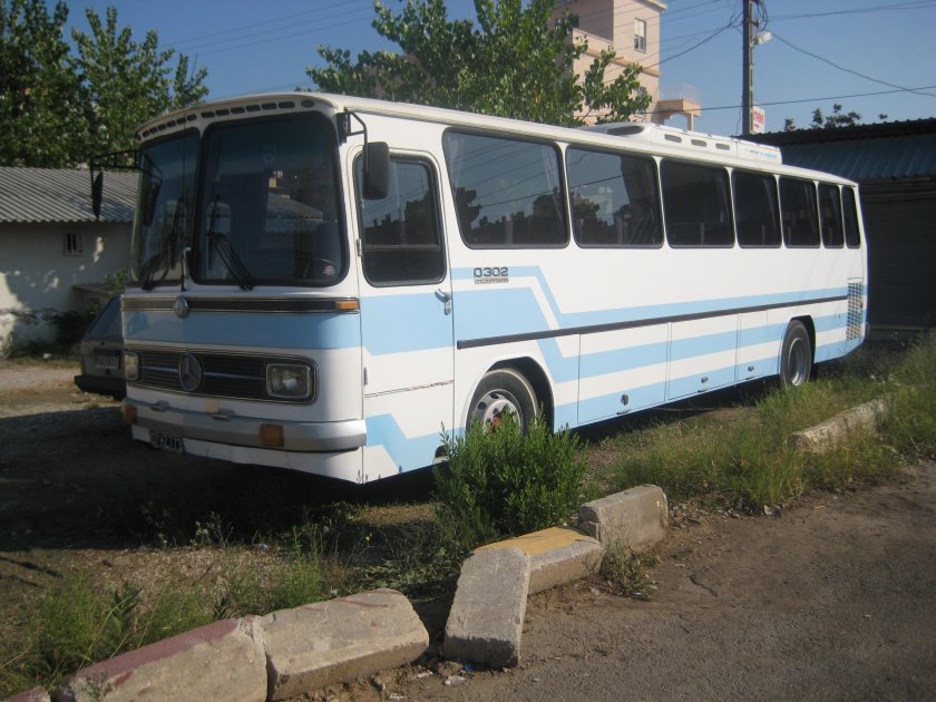 Mercedes-Benz o302s