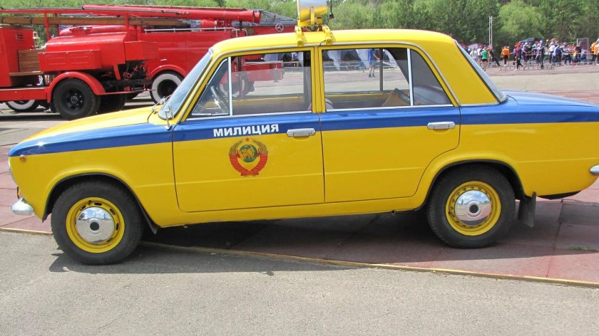 Желтые милицейские машины СССР