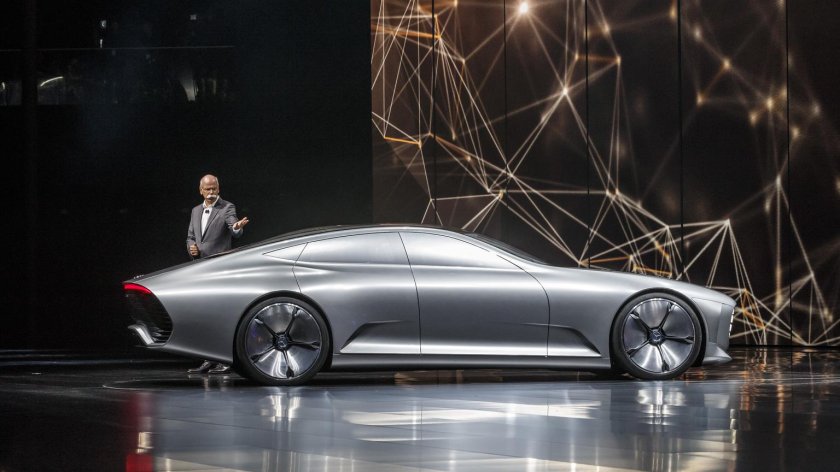 Мерседес IAA Concept 15