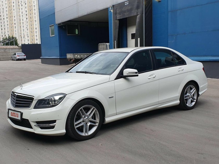 Мерседес 204