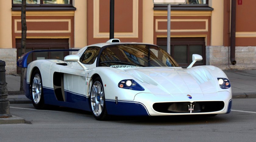 Maserati mc12 в Питере