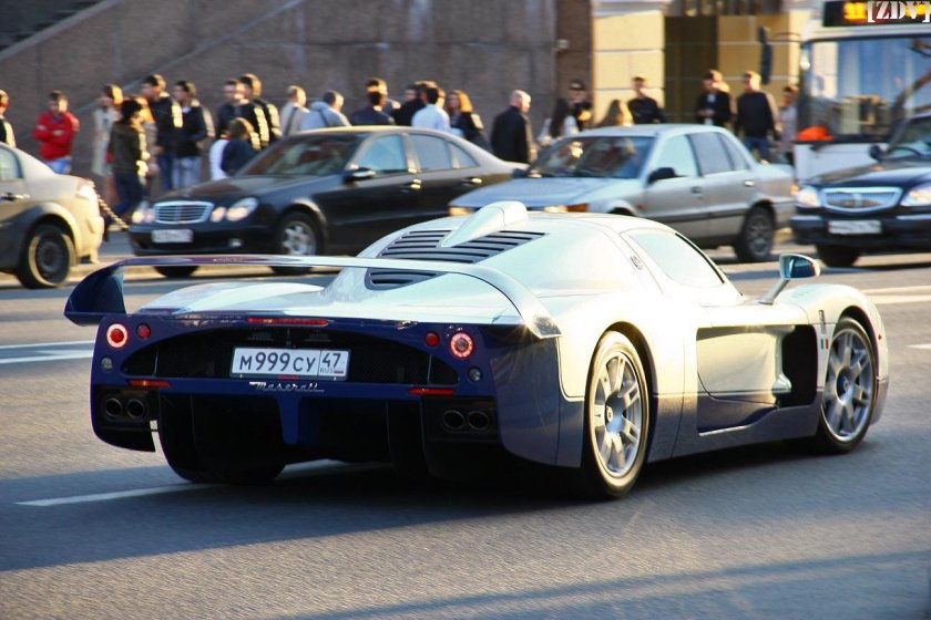 Maserati mc12 в Питере