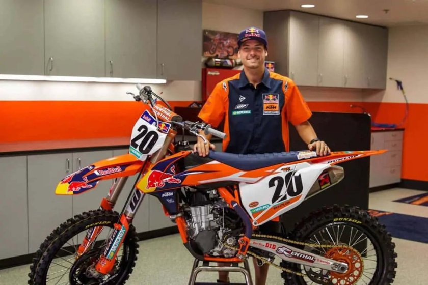 КТМ 250 РЕДБУЛЛ