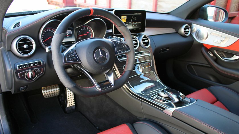 Mercedes c63 AMG Coupe салон