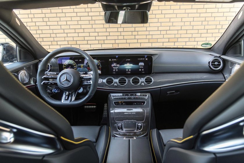 Mercedes e63s AMG салон