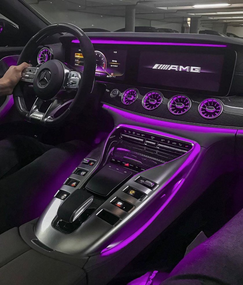 Mercedes AMG gt 63 s