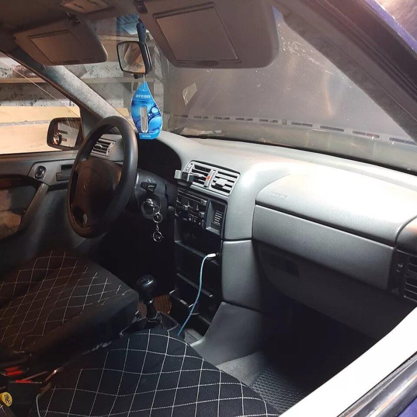 Opel Vectra 1995 салон