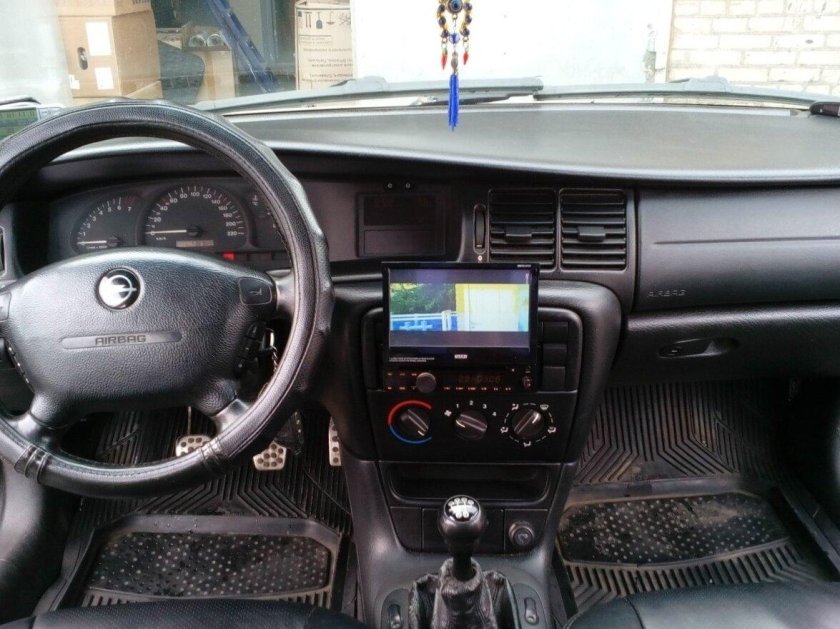 Opel Vectra b 1999 салон