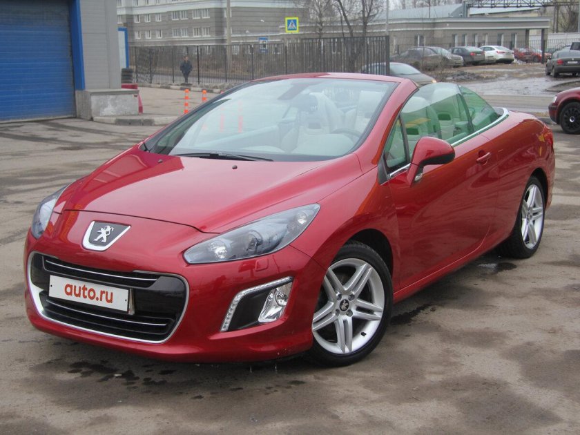 Пежо 308 красная