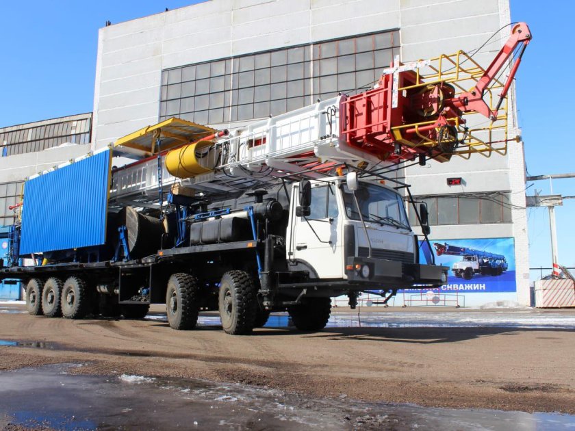 Мобильная буровая система самоходная Идель-140