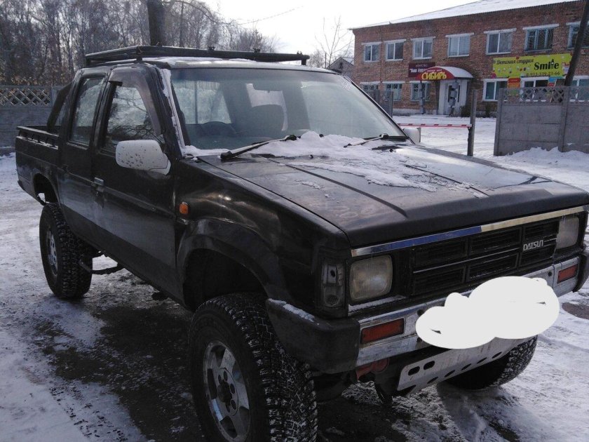 Ниссан Датсун чёрный бу