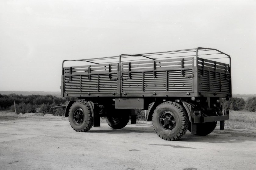 МАЗ-8926 (2-пн-6м)