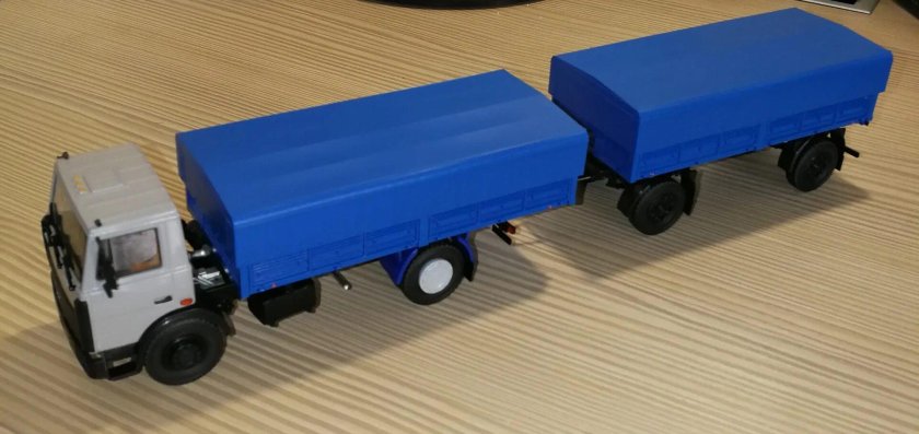 МАЗ 5337 бортовой с прицепом