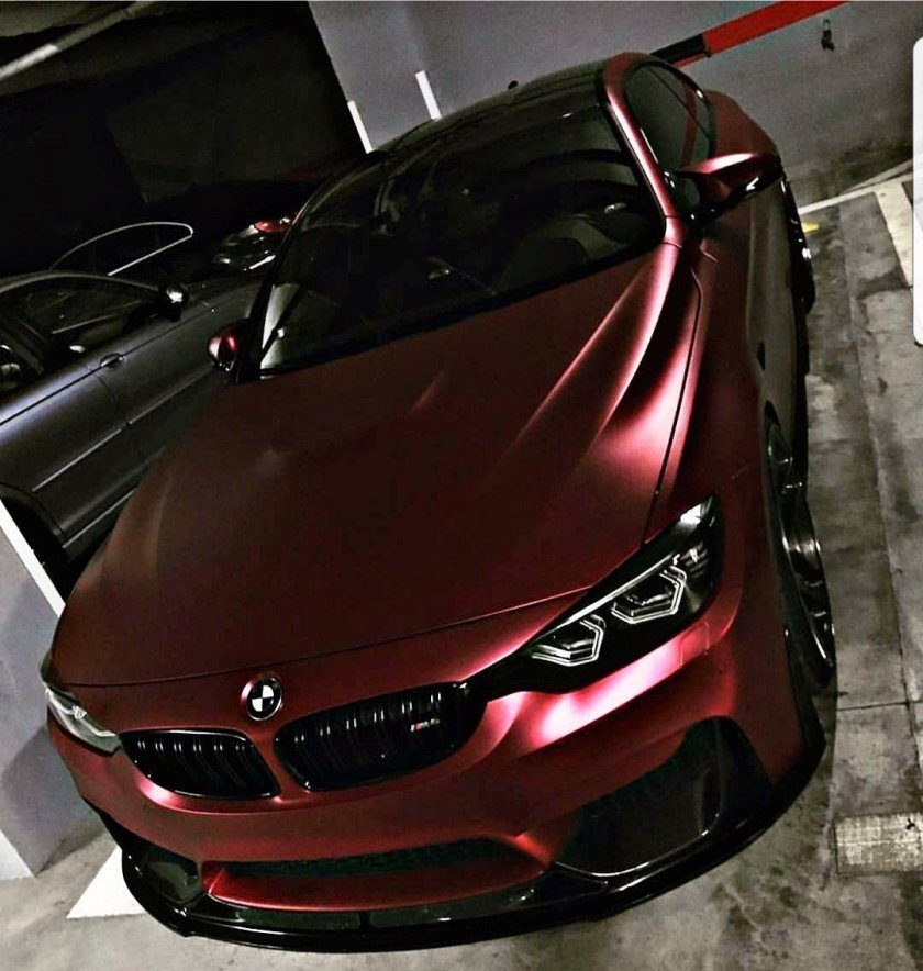 БМВ м4 бордово-матовый