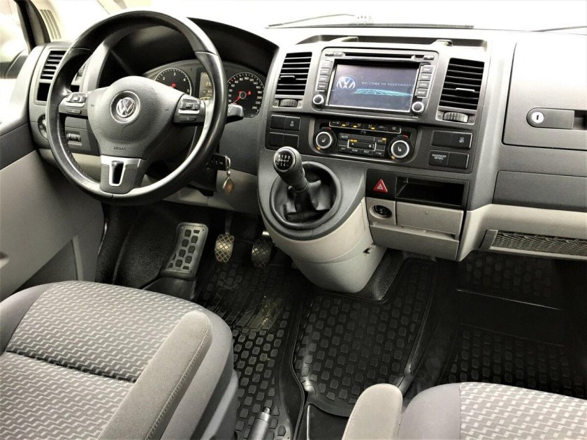Volkswagen Caravelle t5 Рестайлинг