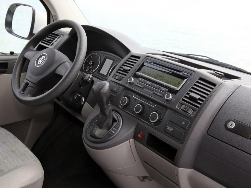 VW Transporter t5 салон