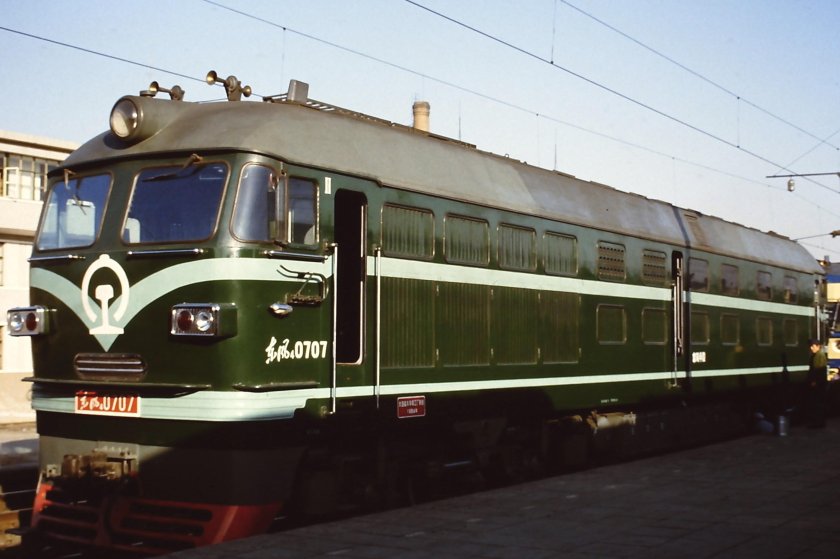 Китайские тепловозы df4