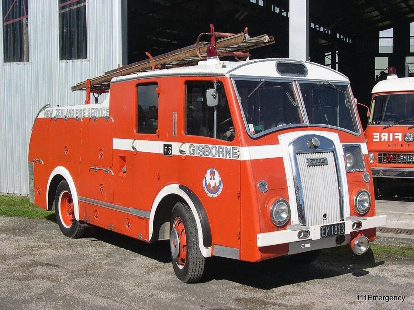 Дэннис пожарная