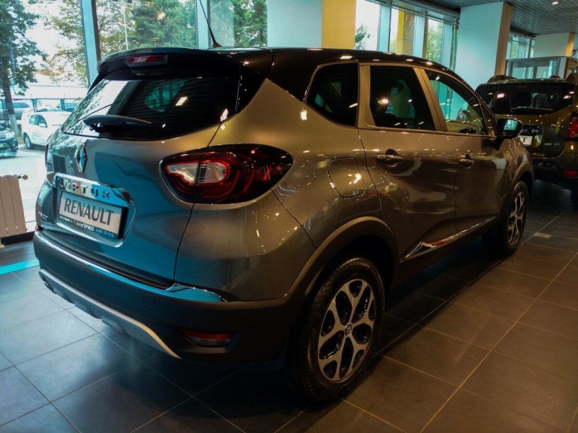 Renault Captur Рестайлинг 2020