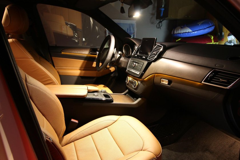 Mercedes w166 салон