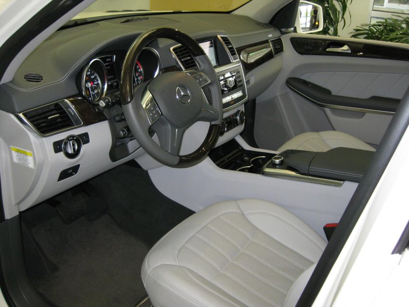 Mercedes gl 350 Interior