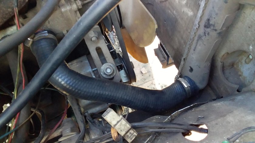 Нижний патрубок радиатора ВАЗ 2114