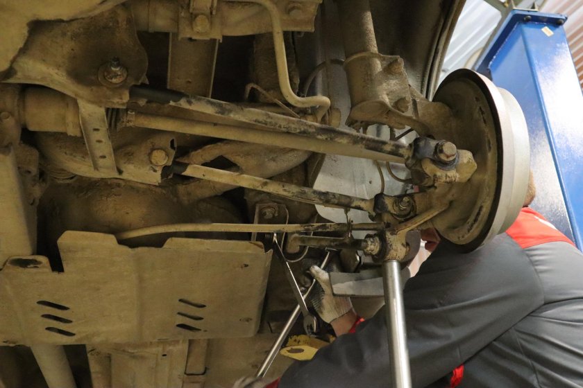 Задние сайлентблоки Дастер 4х4