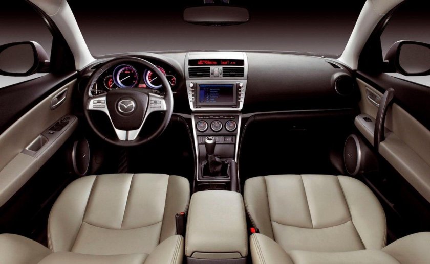 Mazda 6 2012 салон