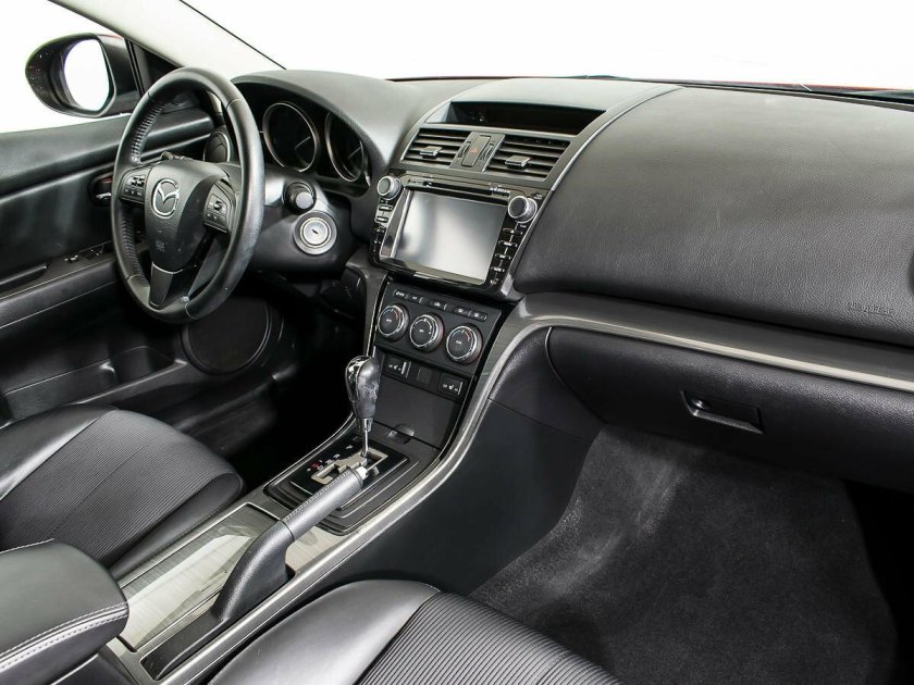 Mazda 6 салон