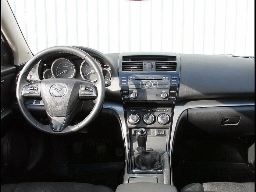 Mazda 6 GH Рестайлинг салон