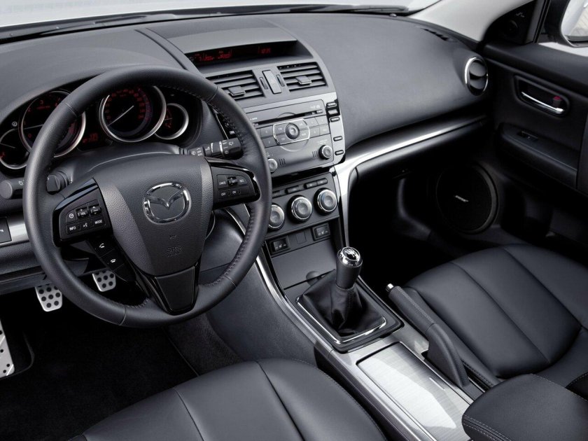 Mazda 6 GH 2012 салон