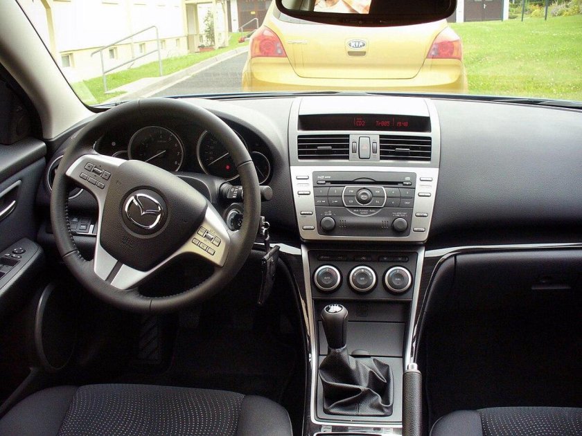 Mazda 6 GH 2007 салон