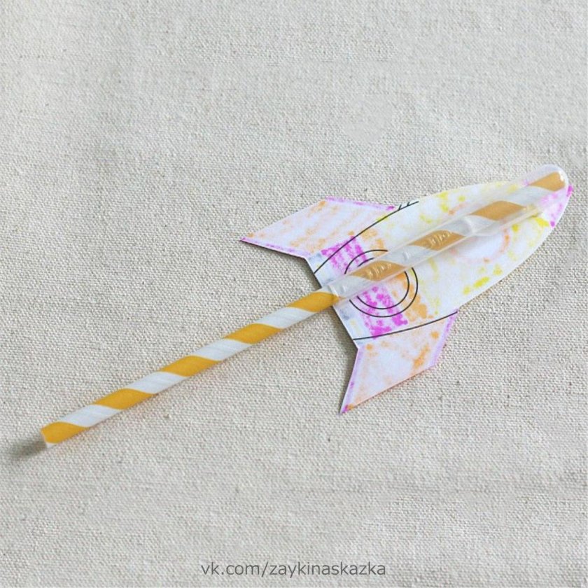 Поделка на палочке из бумаги