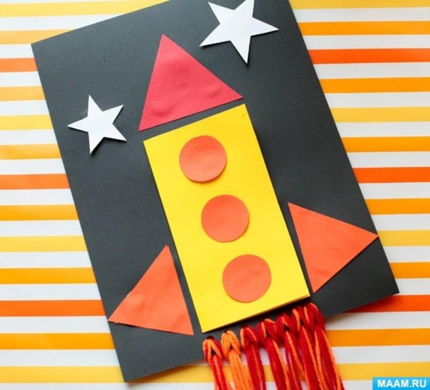 Поделка ко Дню космонавтики в детский сад